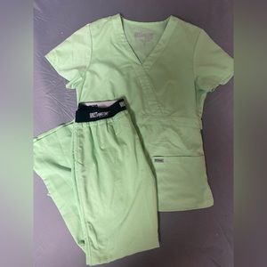 Greys Anatomy Scrub Set